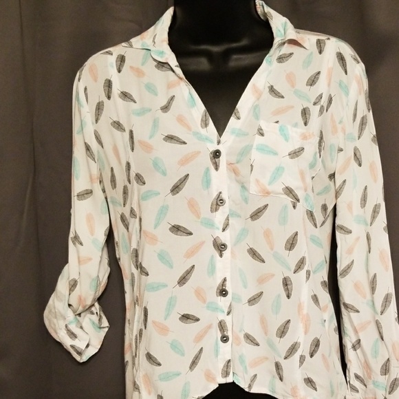 Ampersand Tops - Ampersand button up blouse size Medium